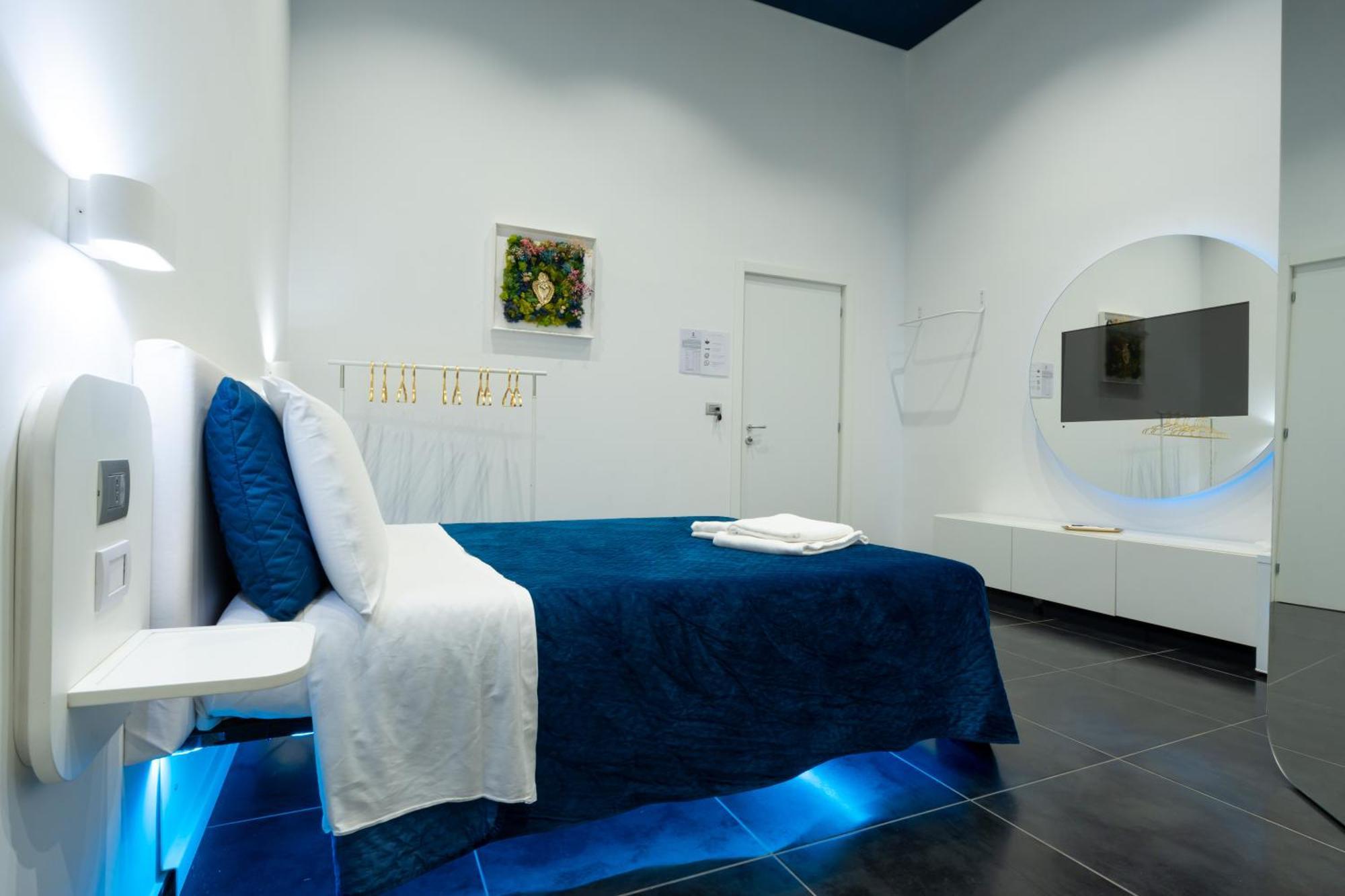 Bed and Breakfast Skyhouse Chiatamone Neapel Exterior foto