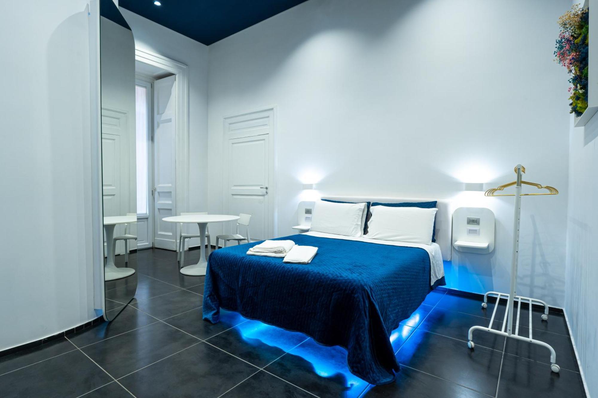 Bed and Breakfast Skyhouse Chiatamone Neapel Exterior foto