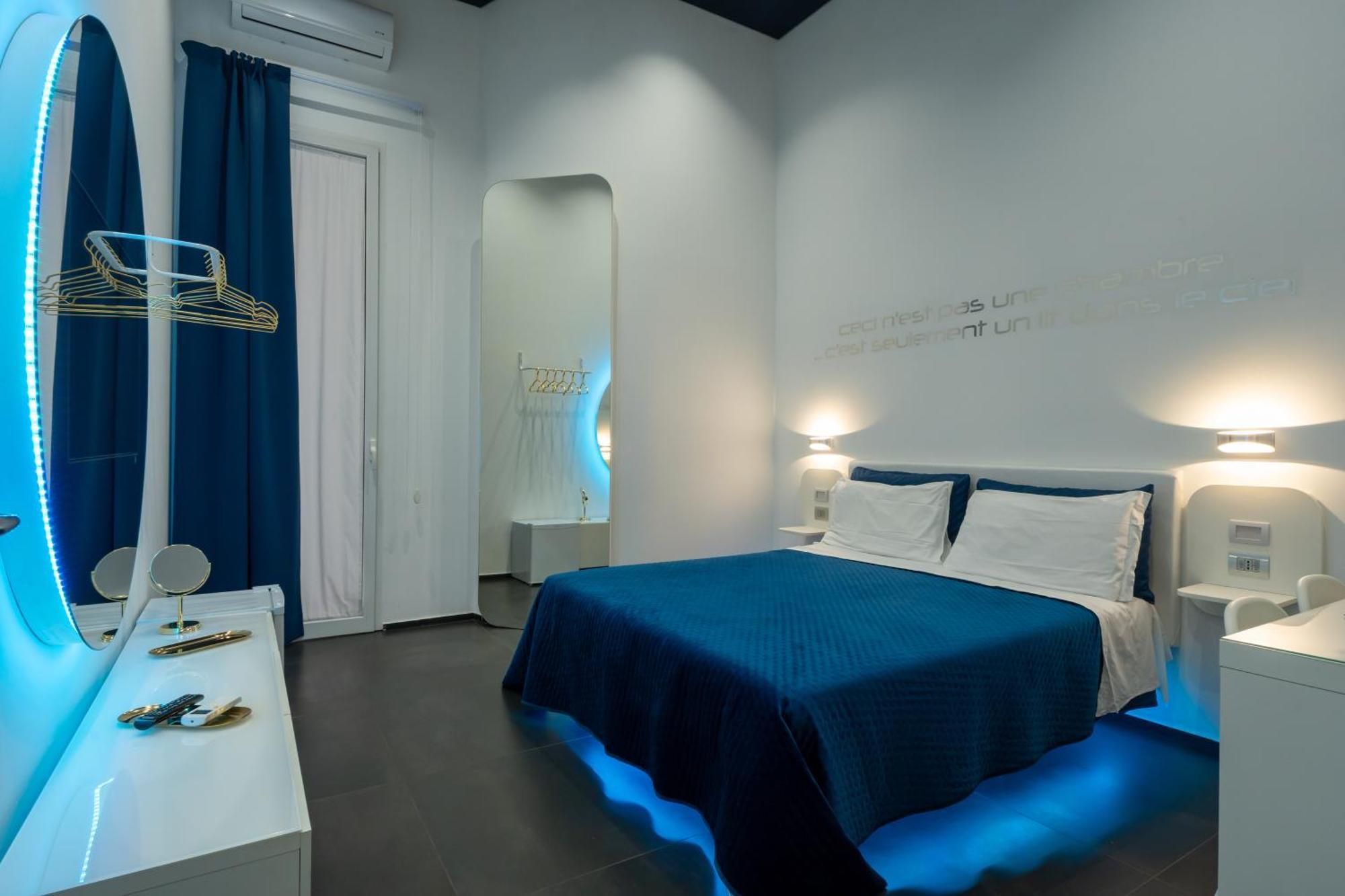 Bed and Breakfast Skyhouse Chiatamone Neapel Exterior foto
