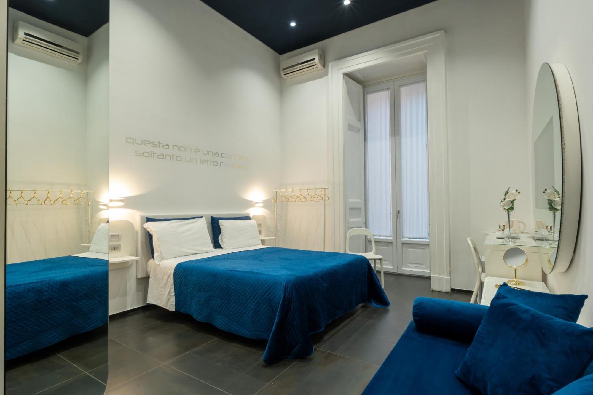 Bed and Breakfast Skyhouse Chiatamone Neapel Exterior foto