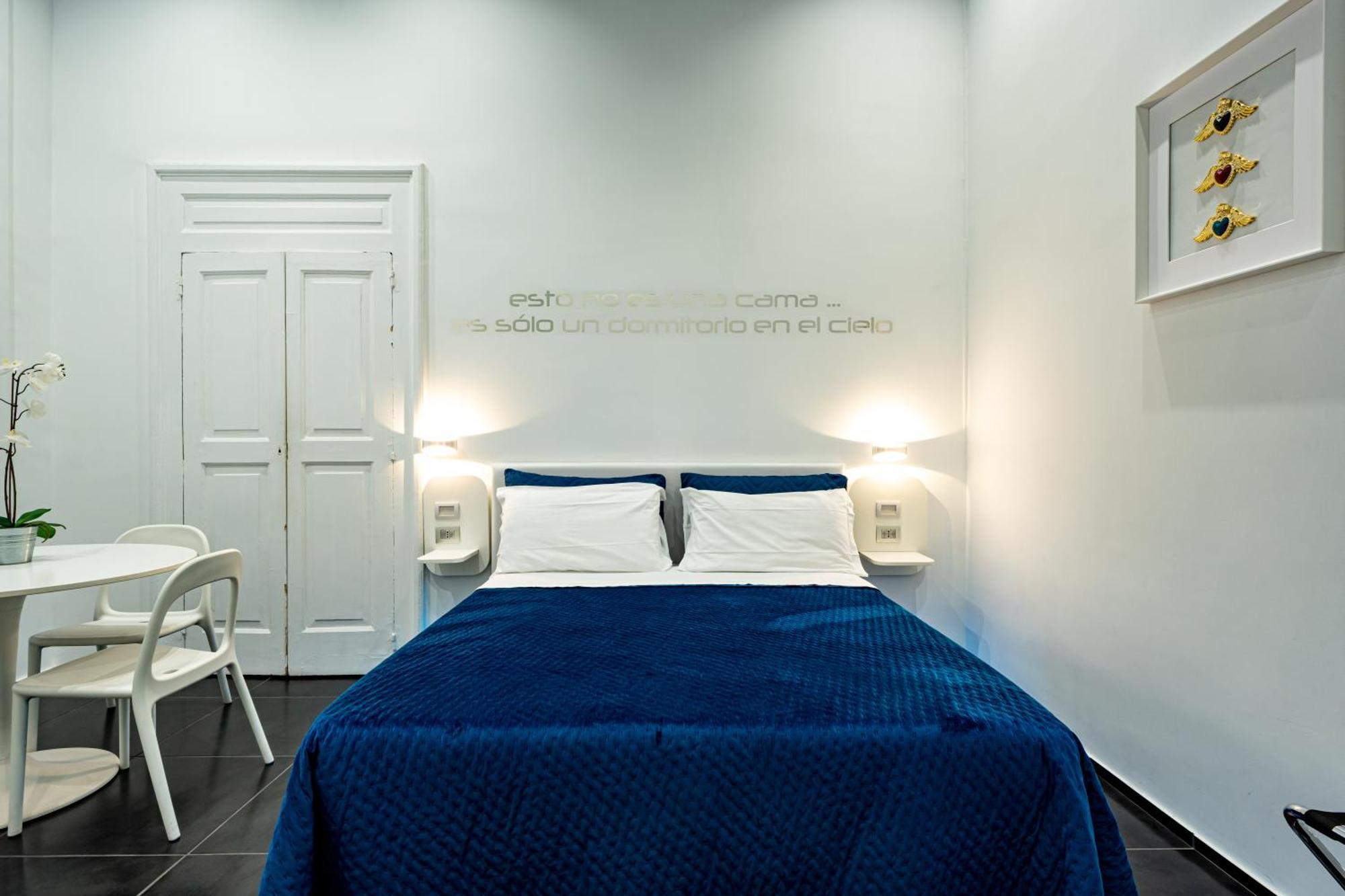 Bed and Breakfast Skyhouse Chiatamone Neapel Exterior foto