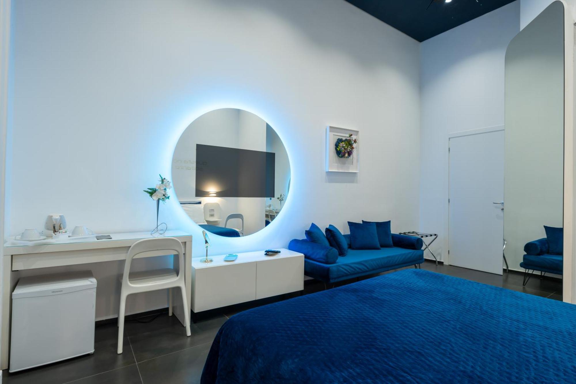 Bed and Breakfast Skyhouse Chiatamone Neapel Exterior foto