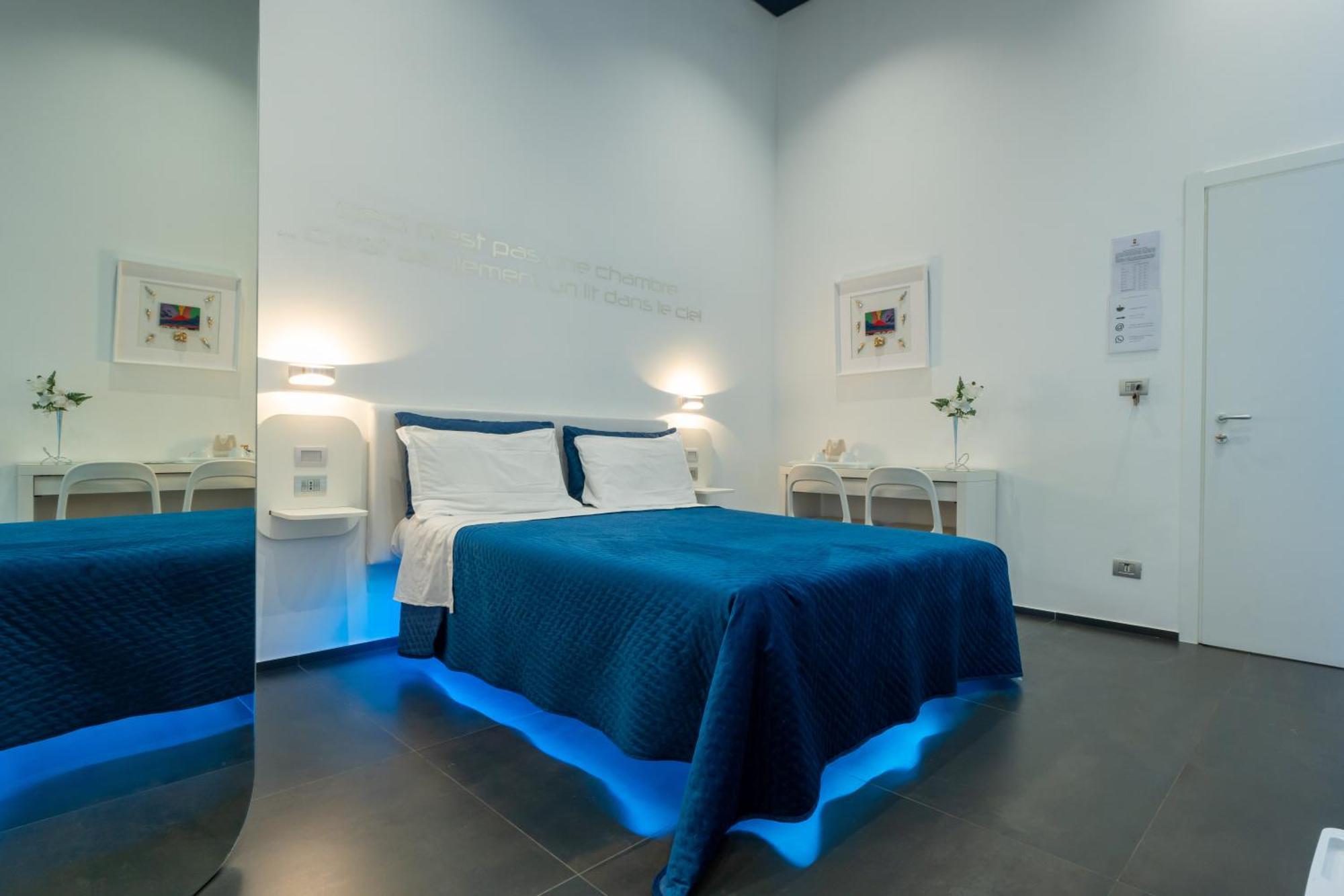 Bed and Breakfast Skyhouse Chiatamone Neapel Exterior foto
