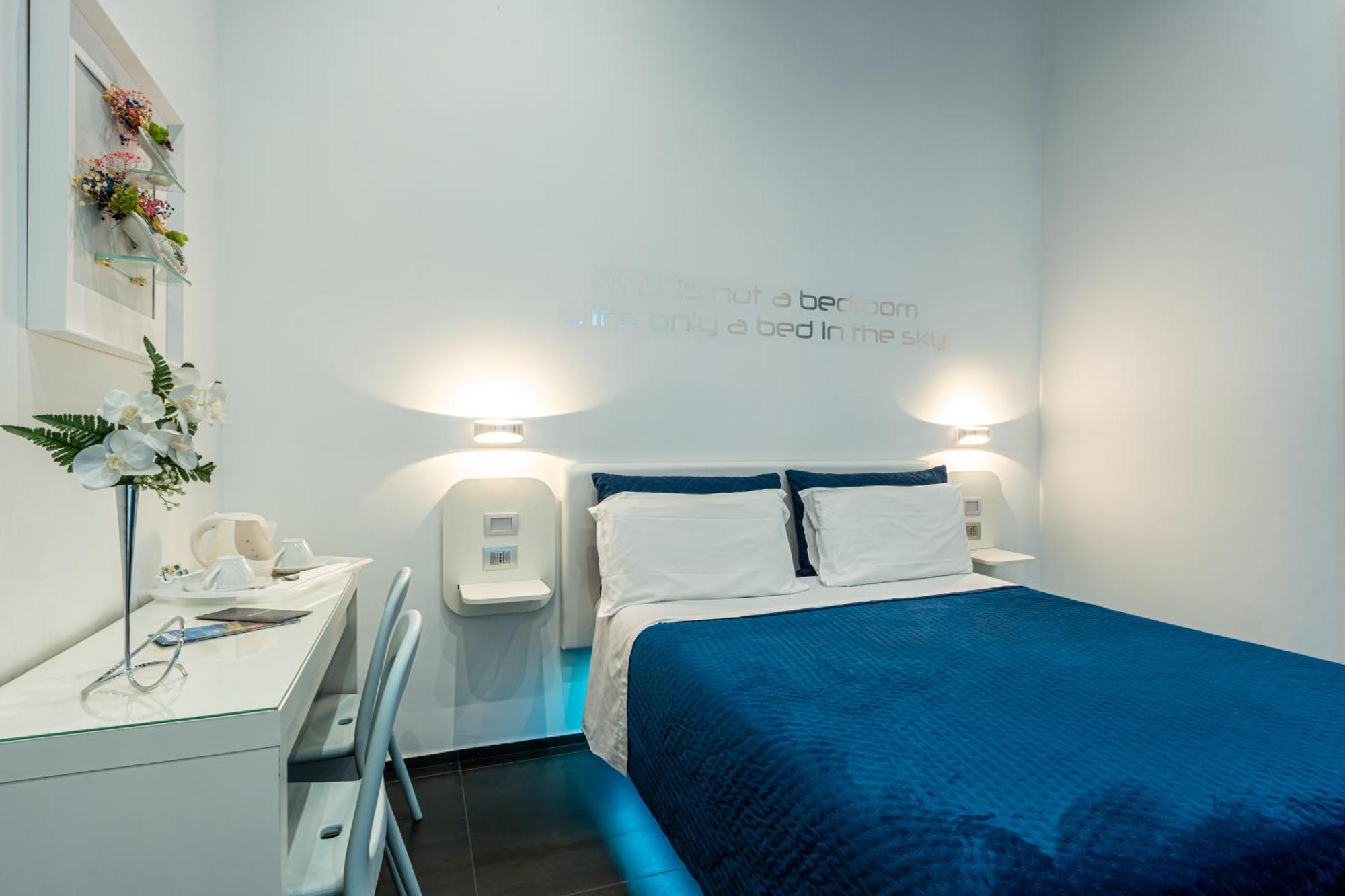 Bed and Breakfast Skyhouse Chiatamone Neapel Exterior foto